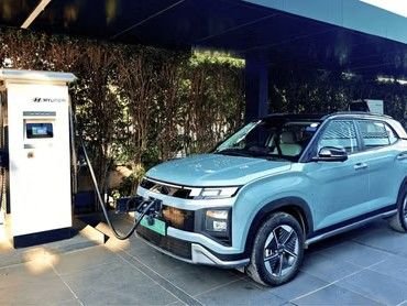 Petrol Bikes Banned 2028, Electric Cars Tax-Free Up To ₹30 Lakh