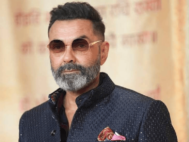 ओटीटी का नया फॉर्मूला:पुराने स्टार्स के साथ बन रहीं नई कहानियां; 35+ दर्शकों के भरोसे करोड़ों का दांव