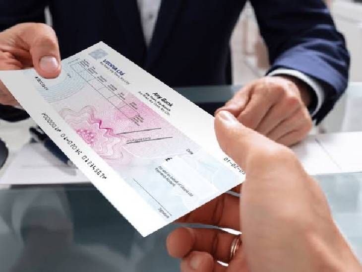 Fraud in auto check clearing; names erased with chemicals