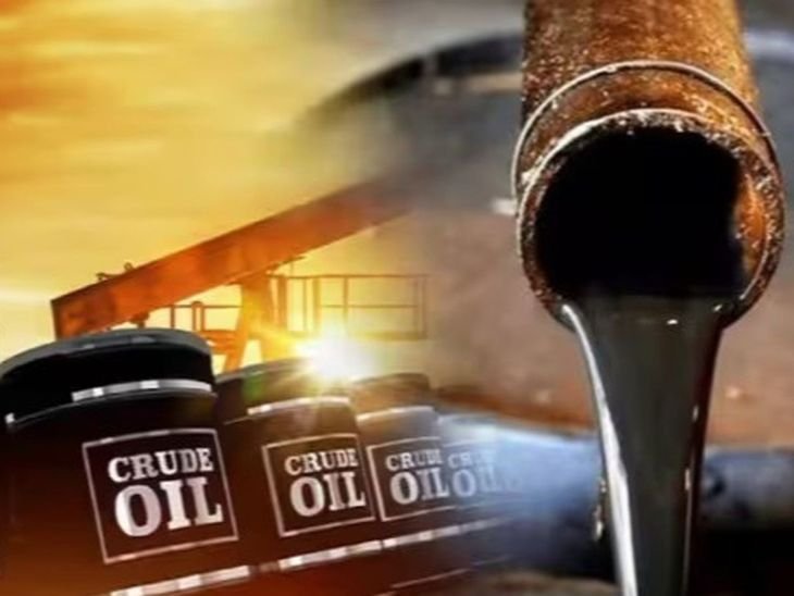 Crude Oil Prices Dip 3.1% to $74.73; 19M Barrels Pass Hormuz