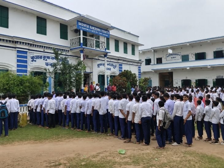 Bardhaman School Girls Admission Cancelled