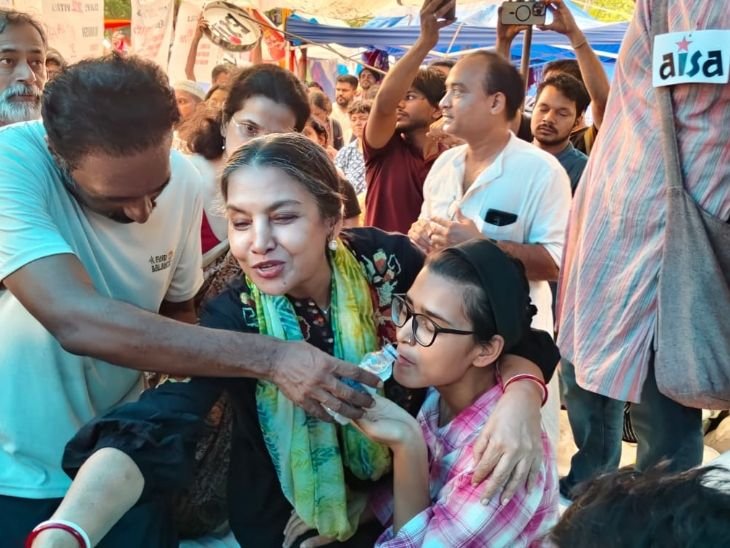 Jantar Mantar Parliament March | Shabana Azmi Prakash Raj Support CJP