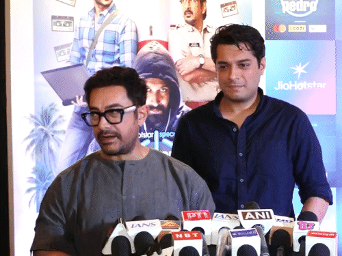 Aamir Khan Marries Girlfriend Gauri Khan July 5