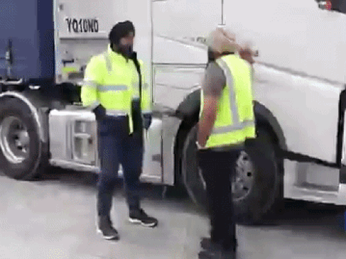 Australia Punjabi Truck Driver Racist Attack & Threats