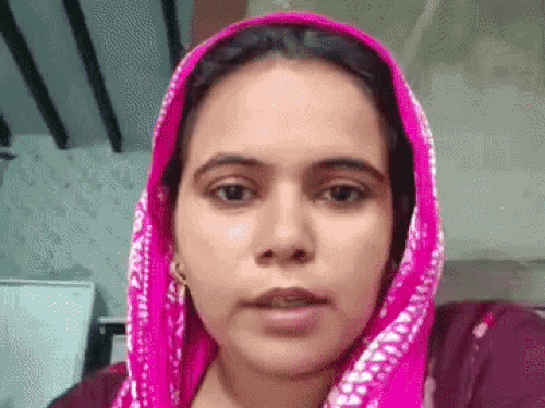 हरियाणवी गाने भोला-भोली की रील पर विवाद:गंगा में प्रदीप बूरा ने पत्नी पूजा हुड्‌डा को उठाया; यूजर बोला- इन पर इमरान हाशमी सूट करेगा