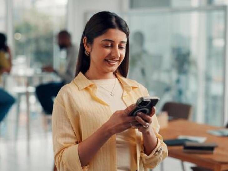 अमीर महिलाओं को क्रेडिट कार्ड, ग्रामीणों को कैश पसंद:84% महिला कारोबारियों की पसंद डिजिटल टूल्स; लोन, निवेश के लिए भी एप का इस्तेमाल