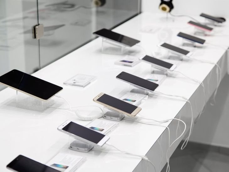 Govt Waives Custom Duty on Lithium-Ion Cells & Displays Till March 2029