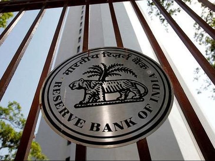 लोन न चुकाने पर मोबाइल-लैपटॉप लॉक नहीं कर सकेंगे बैंक:RBI ने रिकवरी के नियमों में बदलाव किया, 1 जनवरी 2027 से लागू होंगे