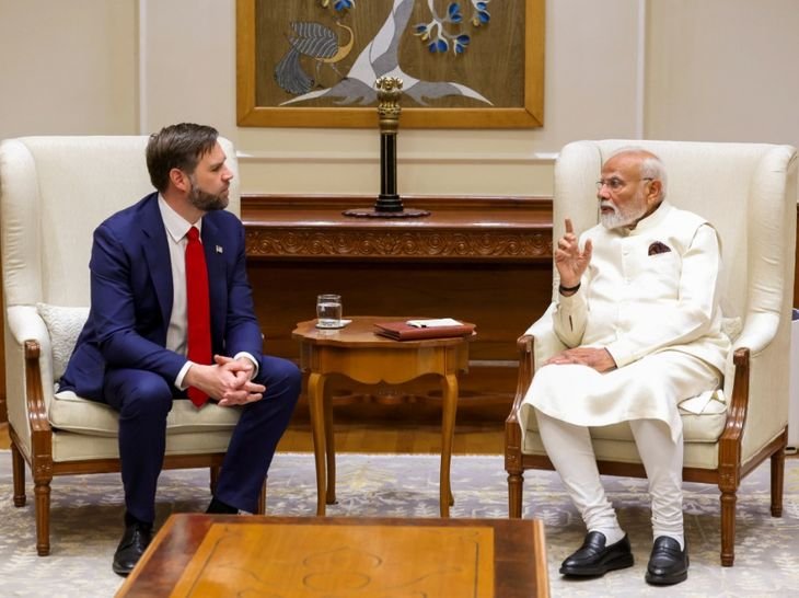 पीएम मोदी ने अमेरिकी उप-राष्ट्रपति से फोन पर बात की:भारत-अमेरिका साझेदारी मजबूत करने पर चर्चा, प्रधानमंत्री ने सोशल मीडिया पर जानकारी दी