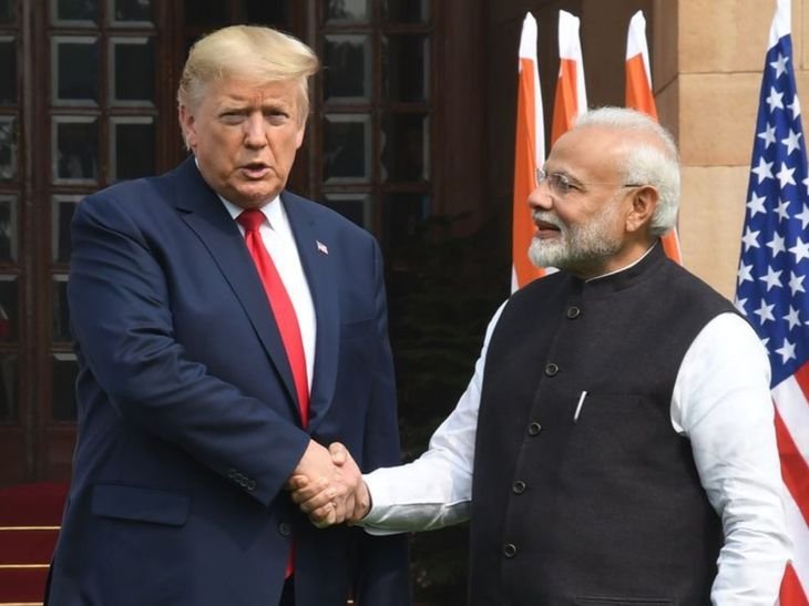 अमेरिकी अधिकारी बोले- मोदी-ट्रम्प टैरिफ का मुद्दा सुलझाएंगे:कहा- उनके बीच अच्छे संबंध; पहले अमेरिका में भारत पर 100% टैरिफ वाला बिल पास हुआ था