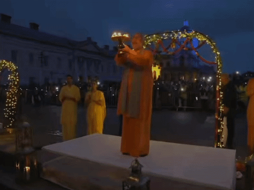 Ganga Aarti Held at London Thames River