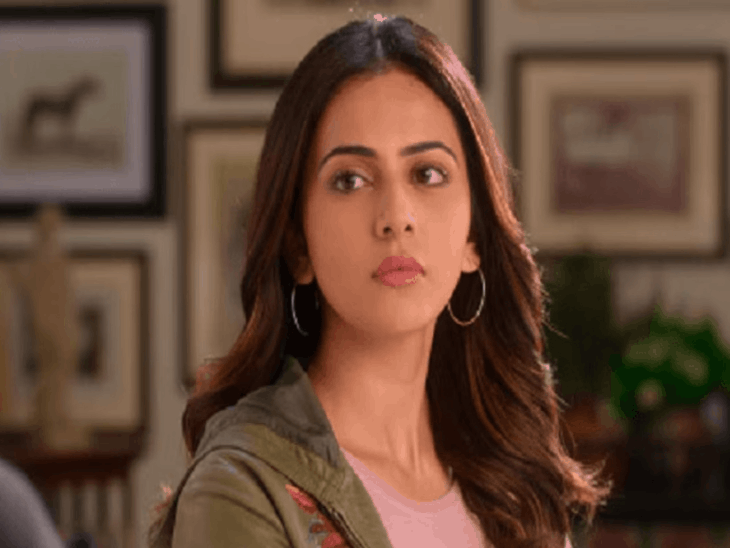 इनकम टैक्स जांच के बीच वाशु भगनानी की बिगड़ी तबीयत:रकुल प्रीत सिंह के ससुर लंदन में भर्ती; संपर्क करने पर अकेला छोड़ने को बोले