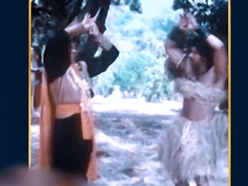 अमिताभ बच्चन बोले- हमसे बड़ी गुस्ताखी हो गई थी:माधुरी दीक्षित ने KBC में चलवा दी डांस की पुरानी क्लिप; देख शरमा गए बिग बी