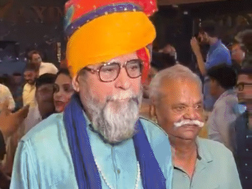 यशपाल शर्मा बोले-आइटम डांस और गालियां फिल्म में नहीं:एक्टर ने कहा- दो घंटे में एक पूरी किताब पढ़ने का अनुभव देगी राजस्थानी फिल्म, जयपुर में ‘धूड़’ का ट्रेलर रिलीज