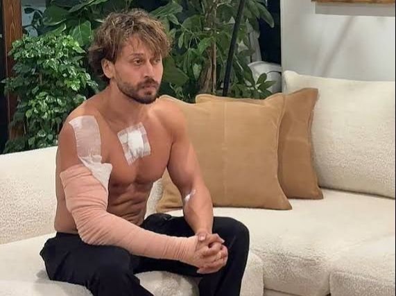 Tiger Shroff Resumes Lag Ja Gale Shooting in Mumbai After Firing Incident