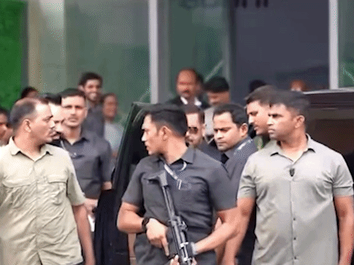Salman Khan Security Beefed Up in Mumbai After Tiger Shroff Firing